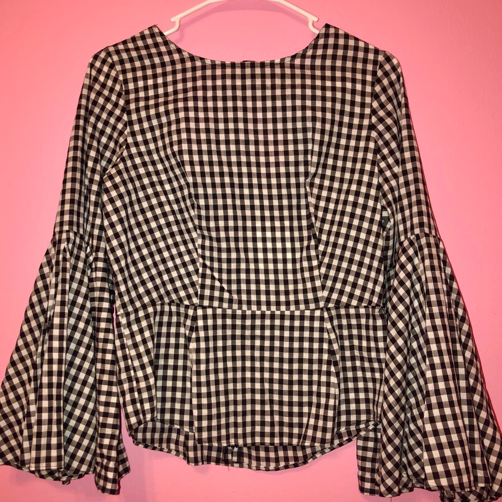 Black and White Long Sleeve Top